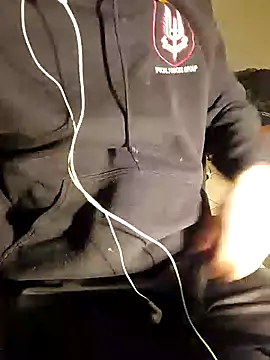 Snapshot of langelul12 chatting on December 4, 6:28 pm langelul12 online show from December 4, 6:28 pm