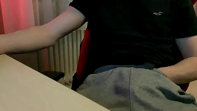 cockboy2004 online show from January 31, 7:29 pm