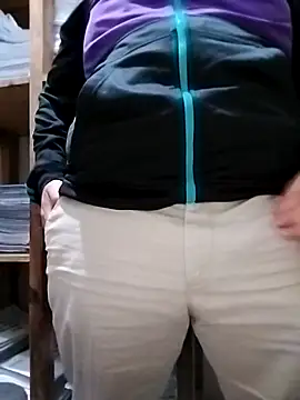 Whiper2024 online show from February 13, 6:24 pm