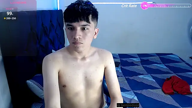 Snapshot of benji_hoter chatting on March 3, 9:23 pm benji hoter online show from March 3, 9:23 pm