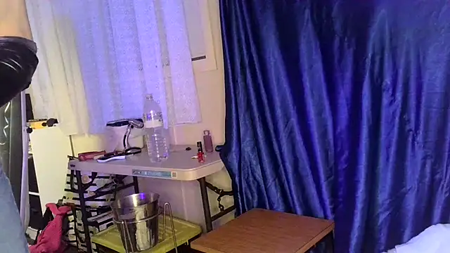 SissyJamie123 online show from April 16, 8:09 pm