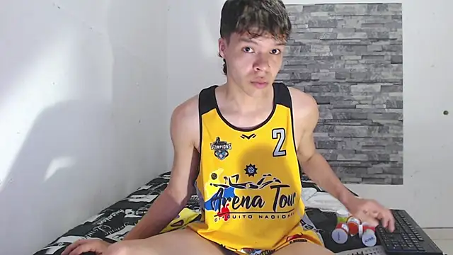 Lucas SG online show from February 27, 5:36 pm