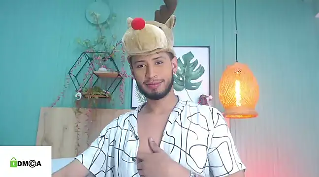 Snapshot of Colby_brown03 chatting on December 26, 6:33 pm Colby brown03 online show from December 26, 6:33 pm