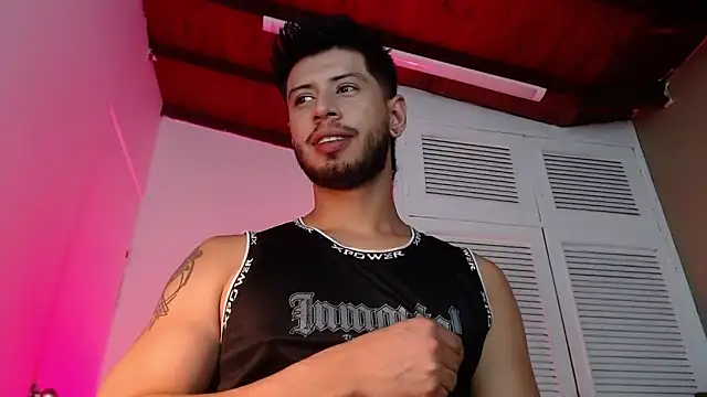 Snapshot of Colby_brown03 chatting on October 25, 7:26 pm Colby brown03 online show from October 25, 7:26 pm