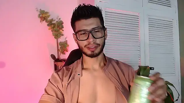 Snapshot of Colby_brown03 chatting on September 20, 7:14 pm Colby brown03 online show from September 20, 7:14 pm