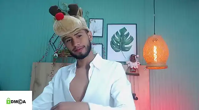 Snapshot of Colby_brown03 chatting on December 24, 6:28 pm Colby brown03 online show from December 24, 6:28 pm