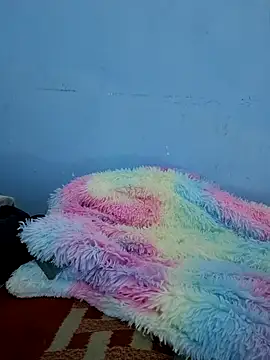 charlesss19 online show from December 3, 5:24 am