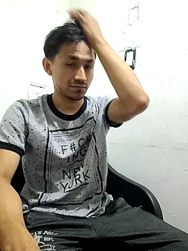 charlesss19 online show from November 9, 10:25 pm