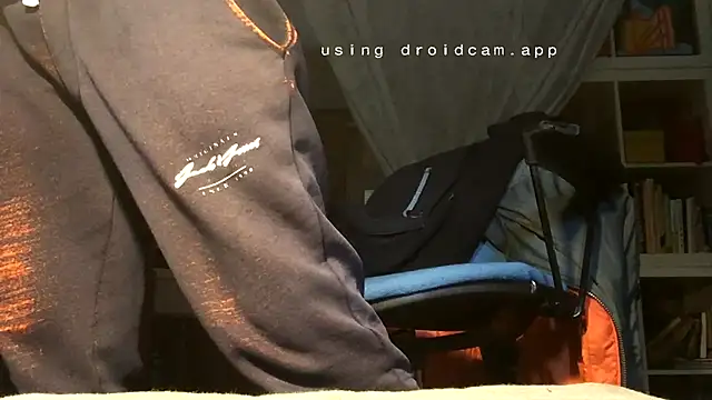 Snapshot of otikatseikaip3r chatting on October 18, 1:49 pm otikatseikaip3r online show from October 18, 1:49 pm