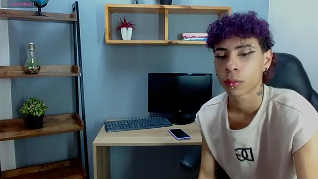 Snapshot of _Lemmon_ chatting on February 22, 8:37 pm Lemmon online show from February 22, 8:37 pm