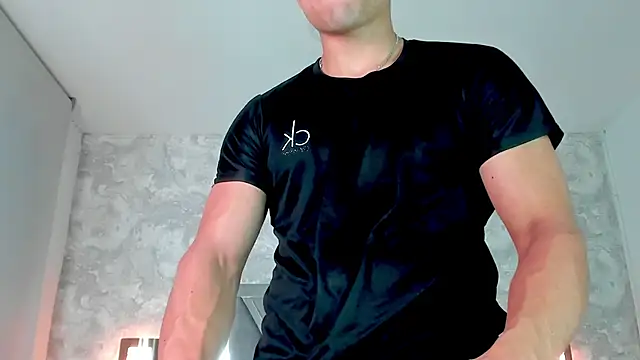 Snapshot of gerson_zt chatting on February 13, 3:39 am gerson zt online show from February 13, 3:39 am