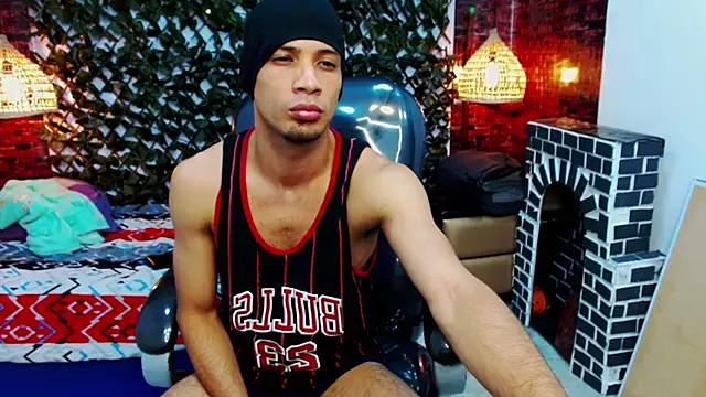 Snapshot of SonicJ25 chatting on January 14, 3:43 am SonicJ25 online show from January 14, 3:43 am