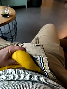 cricrimsBarcelona online show from December 12, 7:19 am