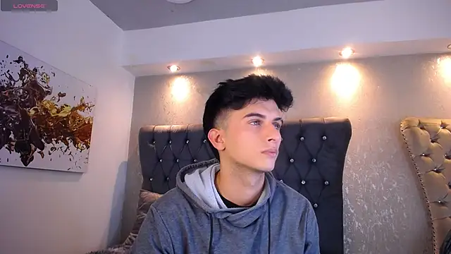 MrWilliseo online show from March 22, 6:24 pm