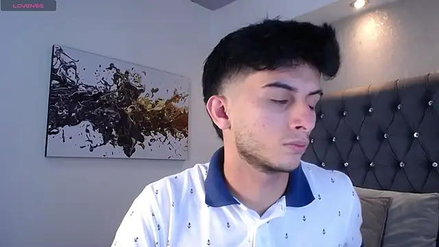 MrWilliseo online show from April 5, 7:43 pm