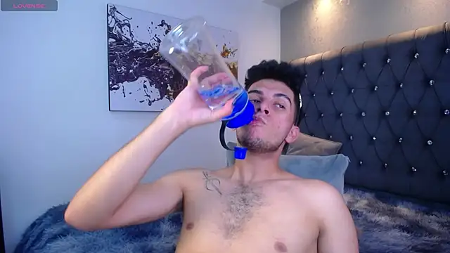 MrWilliseo online show from April 2, 7:55 pm