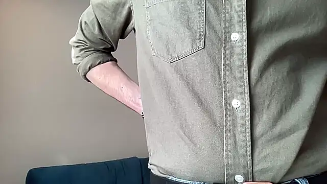 cute mark online show from April 20, 11:35 am