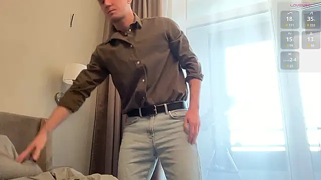 cute mark online show from February 21, 1:34 pm