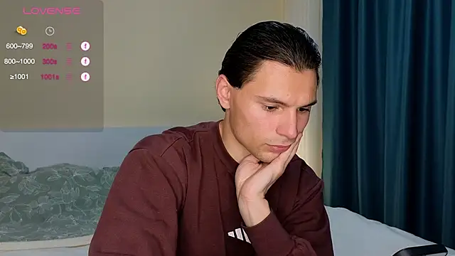 denlover1 online show from April 23, 1:46 pm