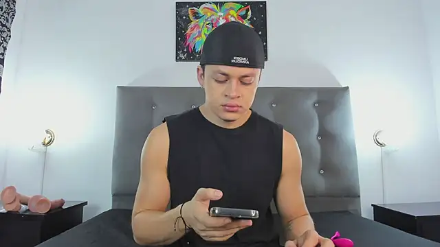 Snapshot of Angel_Cuervo chatting on December 9, 12:20 pm Angel Cuervo online show from December 9, 12:20 pm