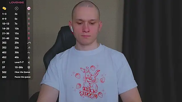 STRONGBEAUTY282 online show from February 21, 7:15 pm