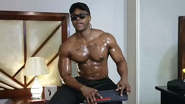 Snapshot of AdonisKnight chatting on December 16, 9:52 pm AdonisKnight online show from December 16, 9:52 pm