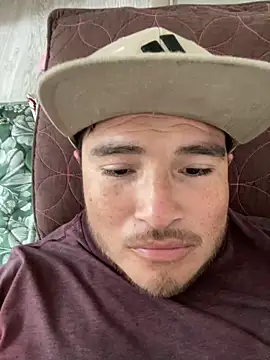 gallisky75 online show from April 2, 9:11 pm