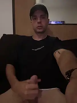 LatinStraight5 online show from October 5, 10:58 pm