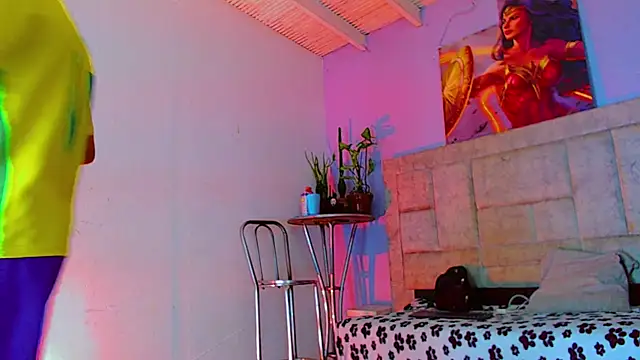 Snapshot of HannibalLester chatting on October 15, 3:25 am HannibalLester online show from October 15, 3:25 am