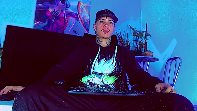 Snapshot of HannibalLester chatting on October 28, 6:38 am HannibalLester online show from October 28, 6:38 am