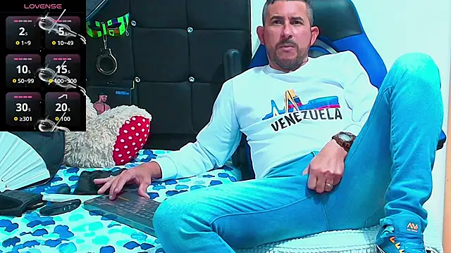 Yeol King online show from April 25, 6:05 pm