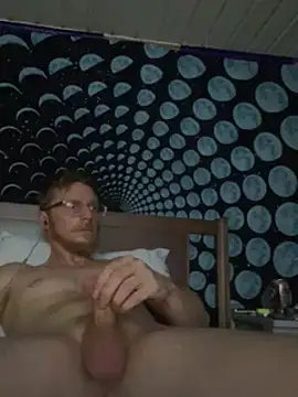 luv2cum7491 online show from December 25, 1:30 pm