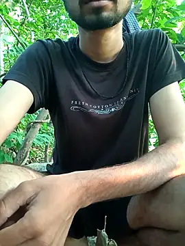 Snapshot of Piyush_2024 chatting on October 16, 1:35 am Piyush 2024 online show from October 16, 1:35 am