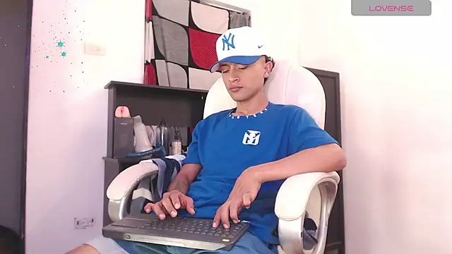 Edward Milleer online show from September 12, 11:27 pm