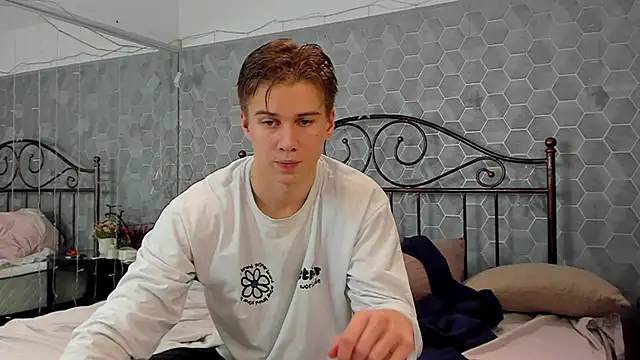 Marcus Swampov online show from December 10, 2:39 pm