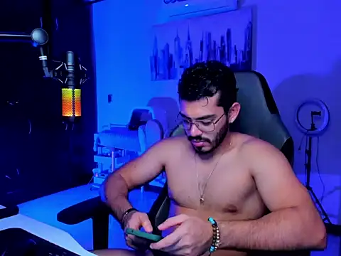 BrunoD31 online show from February 6, 3:47 am