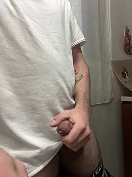 voglioso069 online show from January 6, 1:31 am