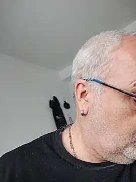 Satiro Sevilla online show from April 28, 9:25 am