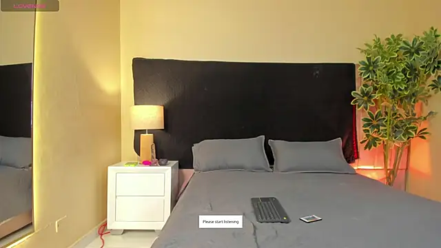 Snapshot of Benjamin_More chatting on March 8, 1:37 am Benjamin More online show from March 8, 1:37 am