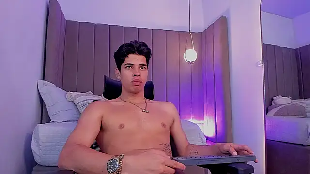 Benjamin More online show from May 6, 4:02 am