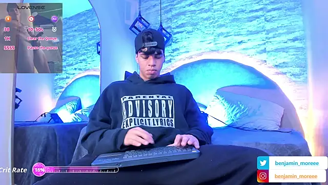Snapshot of Benjamin_More chatting on September 15, 12:28 pm Benjamin More online show from September 15, 12:28 pm