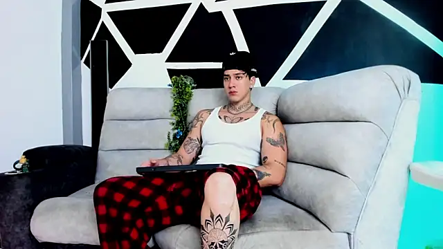 Snapshot of JUSTIN_FULLER1 chatting on October 23, 4:10 pm JUSTIN FULLER1 online show from October 23, 4:10 pm