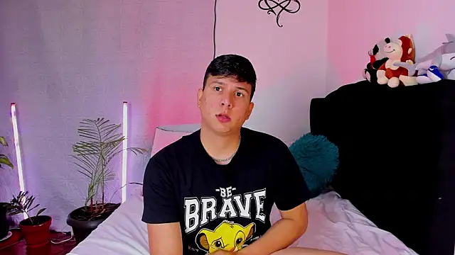 ANDREZALVAREZ online show from April 9, 11:11 pm