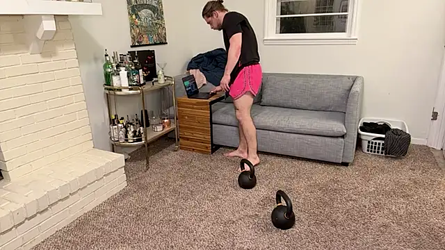 Snapshot of DaddydayDrinkzz chatting on December 9, 5:29 am DaddydayDrinkzz online show from December 9, 5:29 am