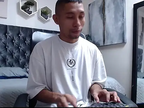 richar voller online show from October 20, 11:25 am