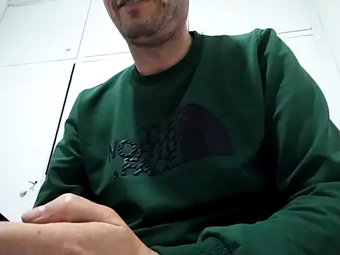 Snapshot of kopgelhadi chatting on February 6, 6:13 pm kopgelhadi online show from February 6, 6:13 pm