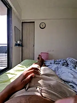 vivanpraj999 online show from November 6, 4:26 am