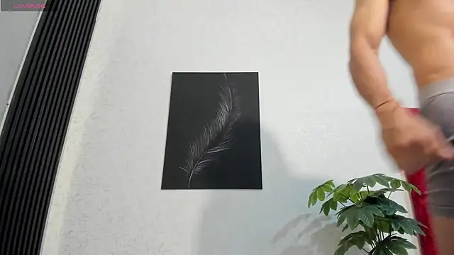 Snapshot of Cristopher23_ chatting on February 20, 8:14 pm Cristopher23 online show from February 20, 8:14 pm