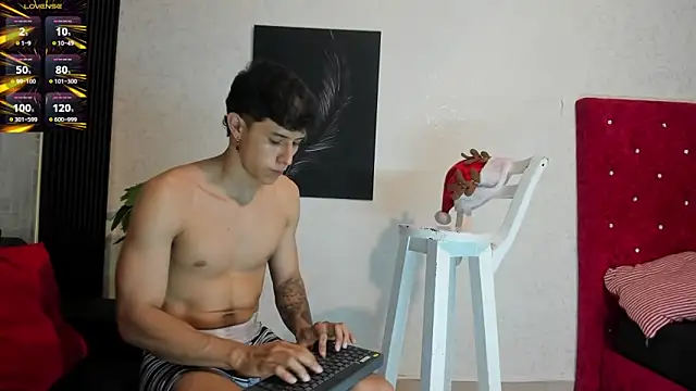 Snapshot of Cristopher23_ chatting on December 8, 7:54 pm Cristopher23 online show from December 8, 7:54 pm