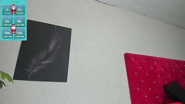 Snapshot of Cristopher23_ chatting on December 21, 8:10 pm Cristopher23 online show from December 21, 8:10 pm